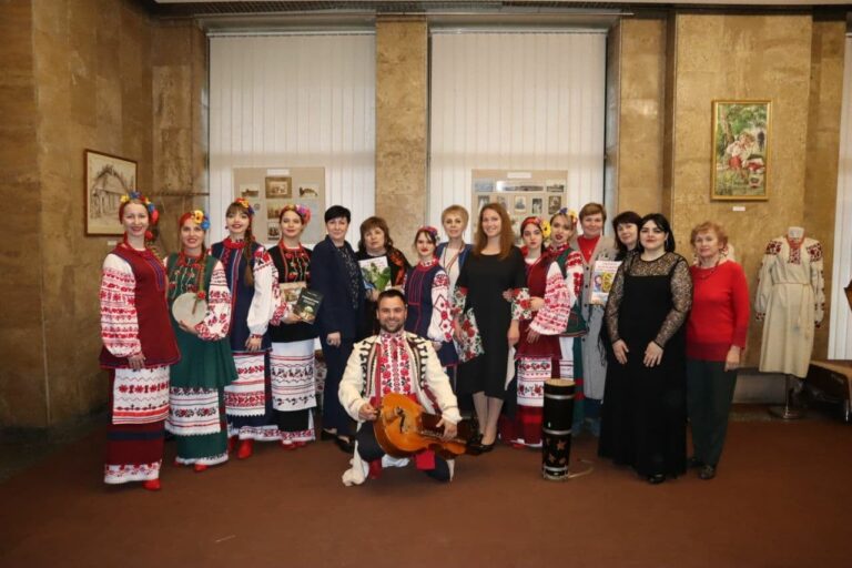 Вітаємо з міжнародним Днем музеїв