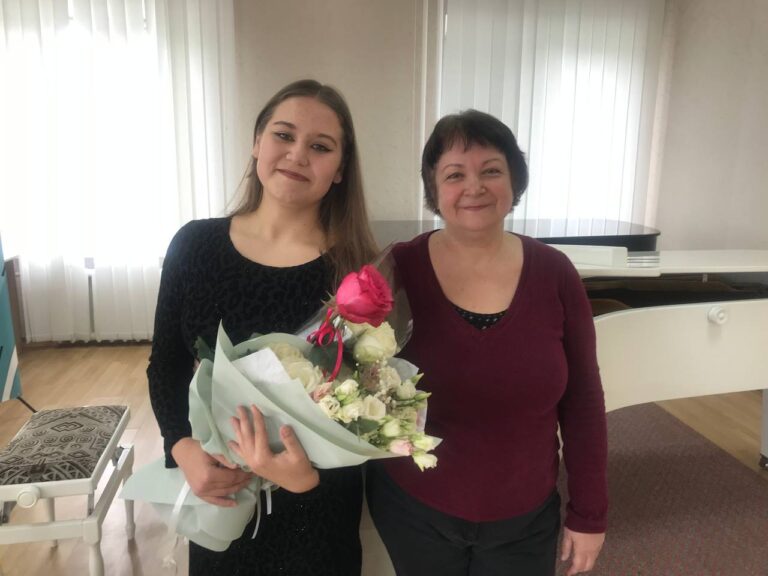 Фортепіанна класика в надійних руках.